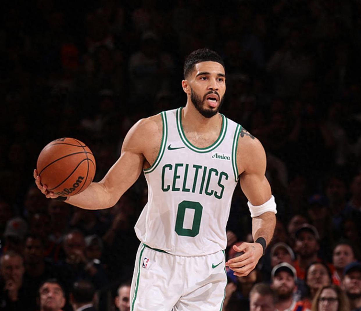 塔图姆意外战胜皇家马德里,大比分获胜引爆全场! 塔图姆意外战胜皇家马德里,大比分获胜引爆全场!